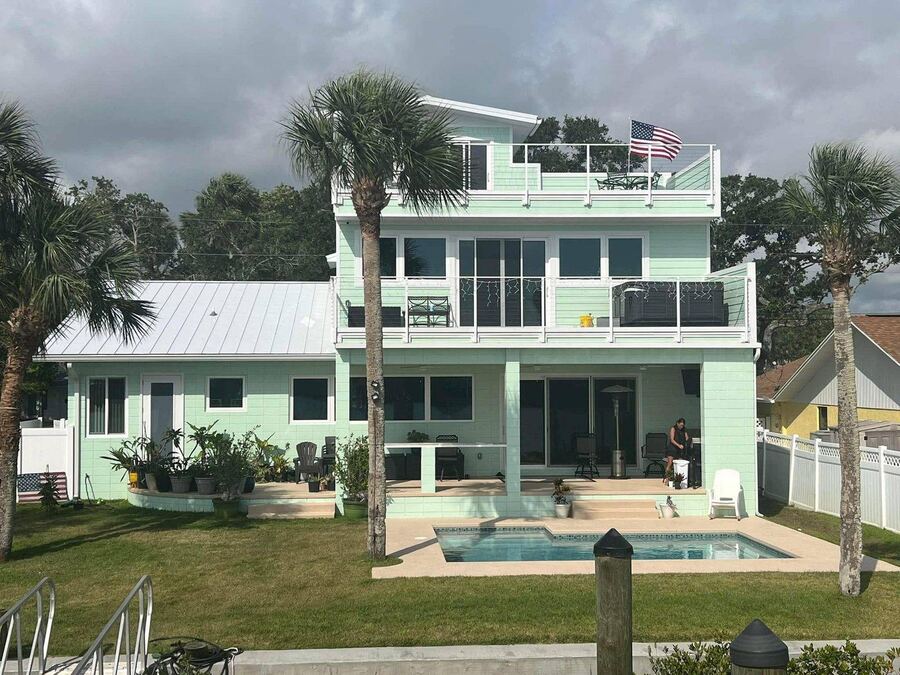 Riverside home exterior detail